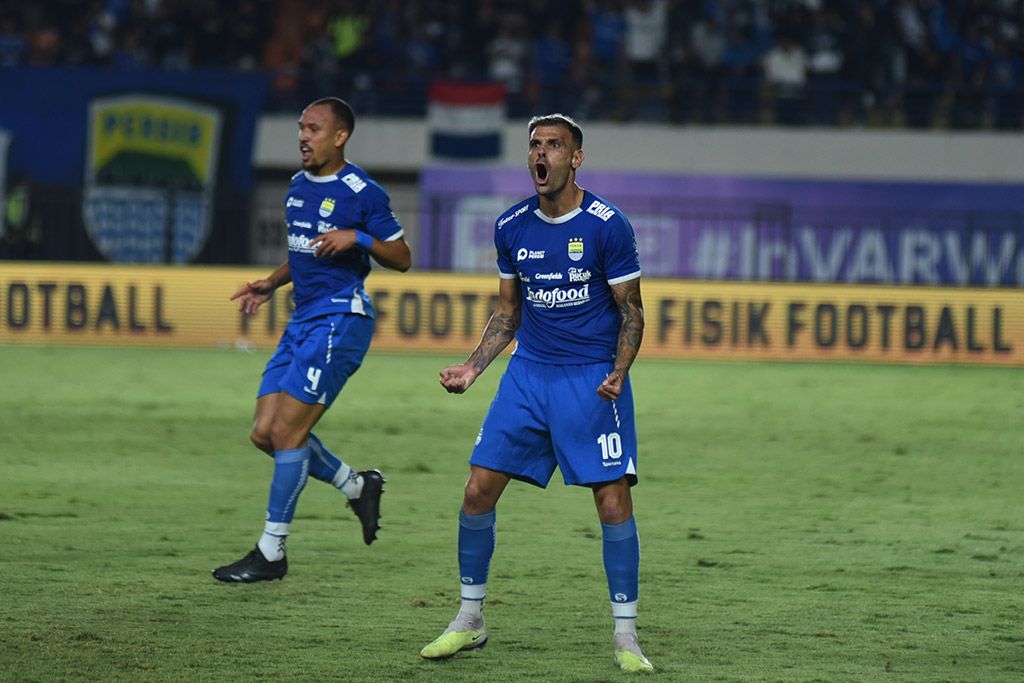 Persib Akhiri Tren Seri, Tumbangkan PSIS Semarang 2-1