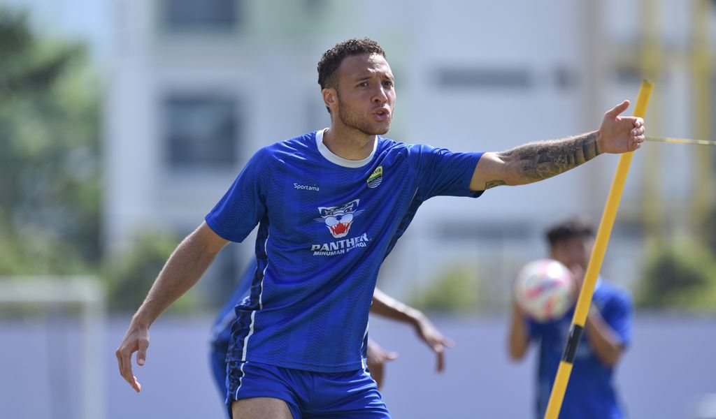 Persib Fokus Perkuat Chemistry Lini Depan
