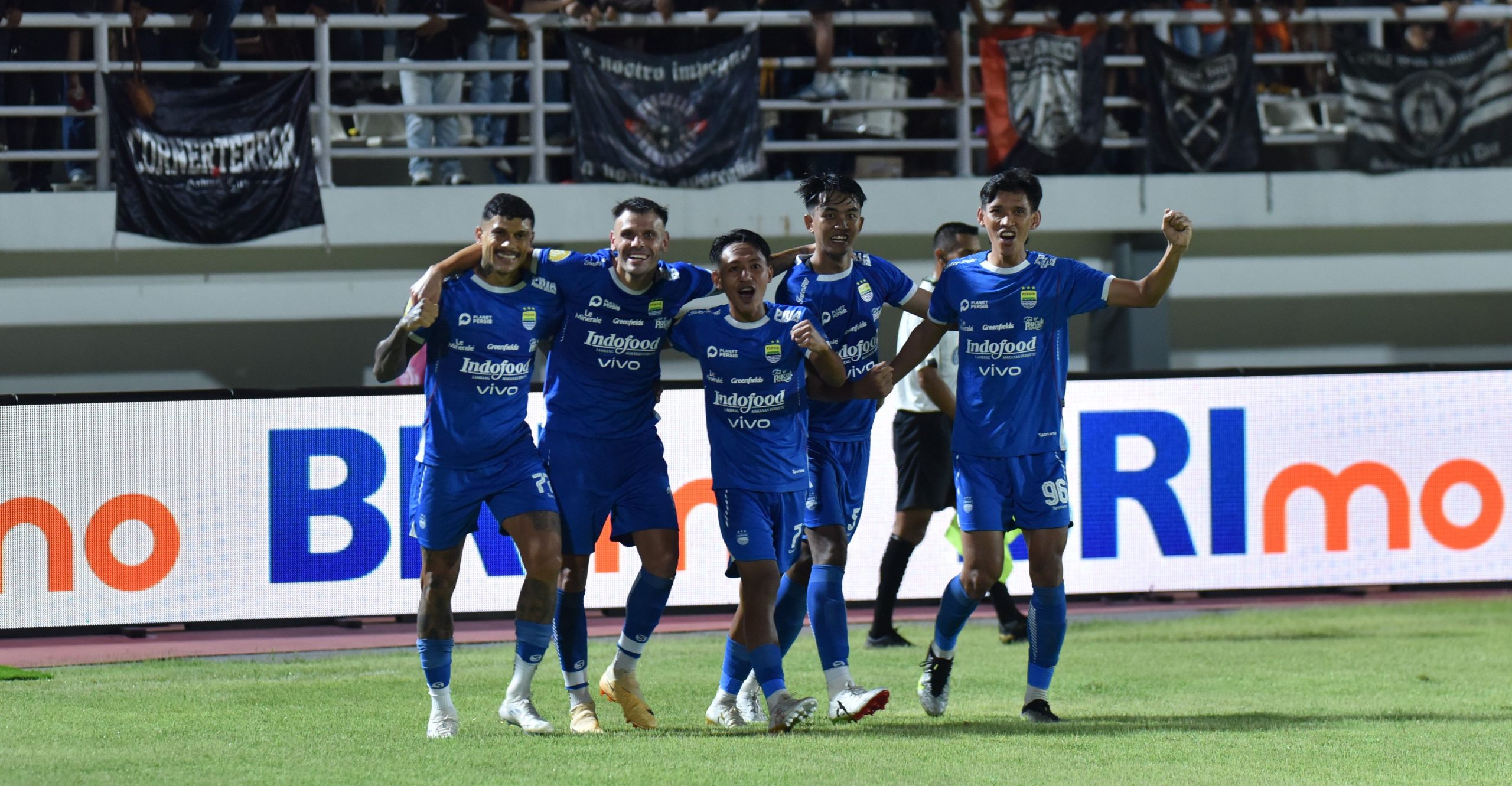 Laga Berlangsung Sengit, Persib dan Borneo FC Berbagi Poin