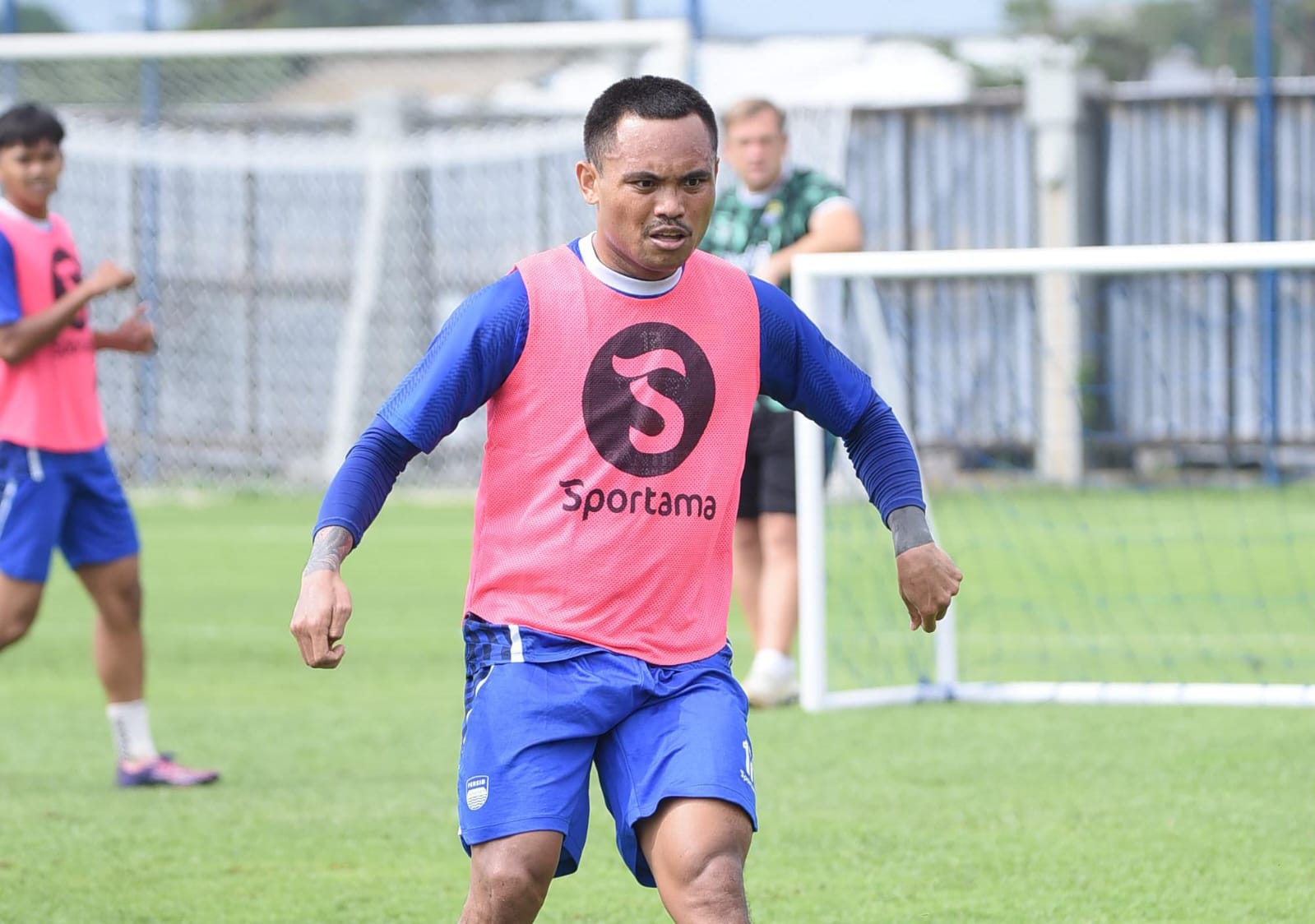 Persib Tata Ulang Kekuatan Jelang Musim Baru, Sebagian Pemain Masih Ditunggu
