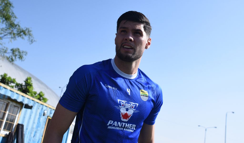 Julio Cesar Ungkap Ketajaman Uilliam Barros di Tengah Adaptasi di Persib