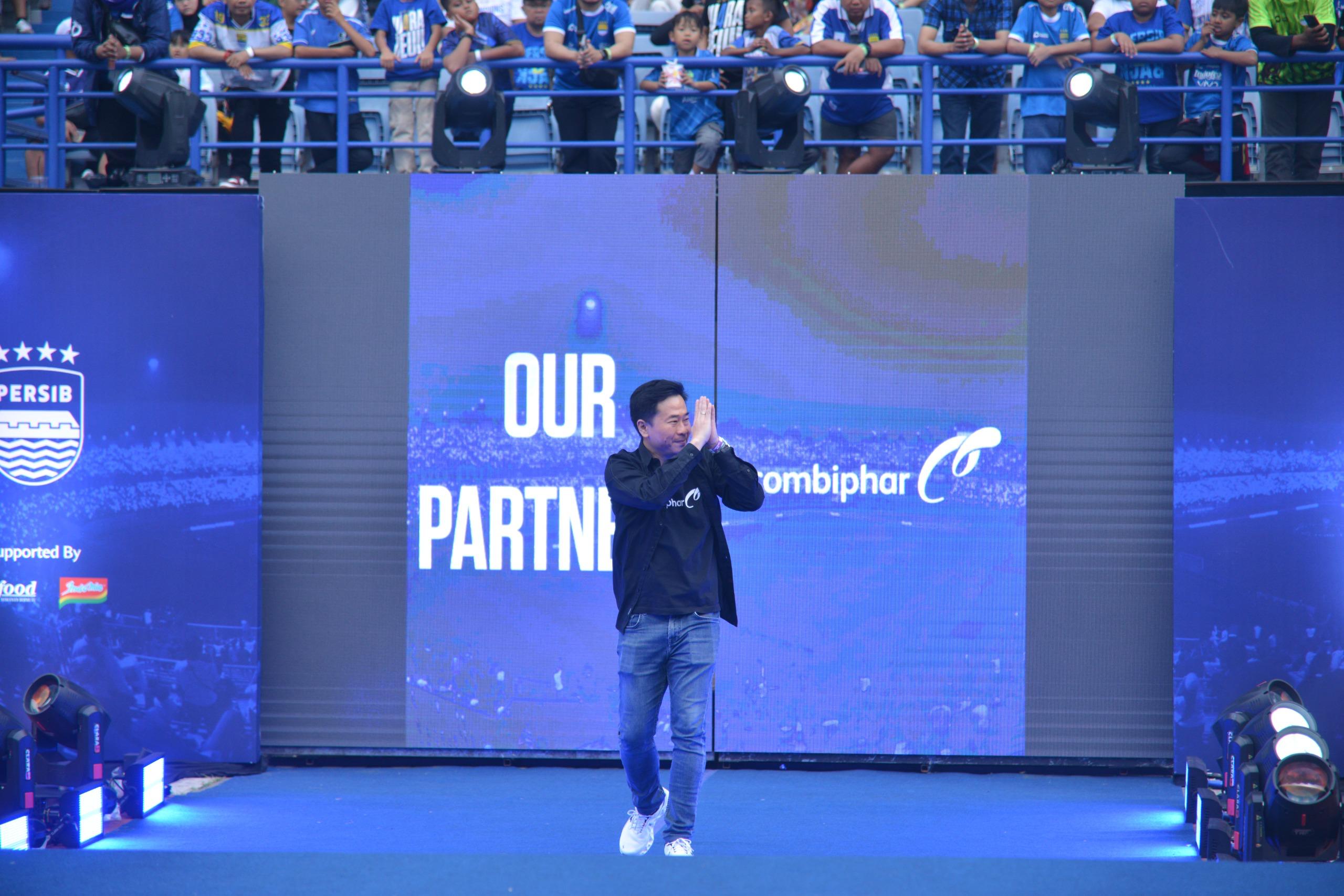 Persib Gandeng Combiphar Satukan Misi Komunitas Sehat