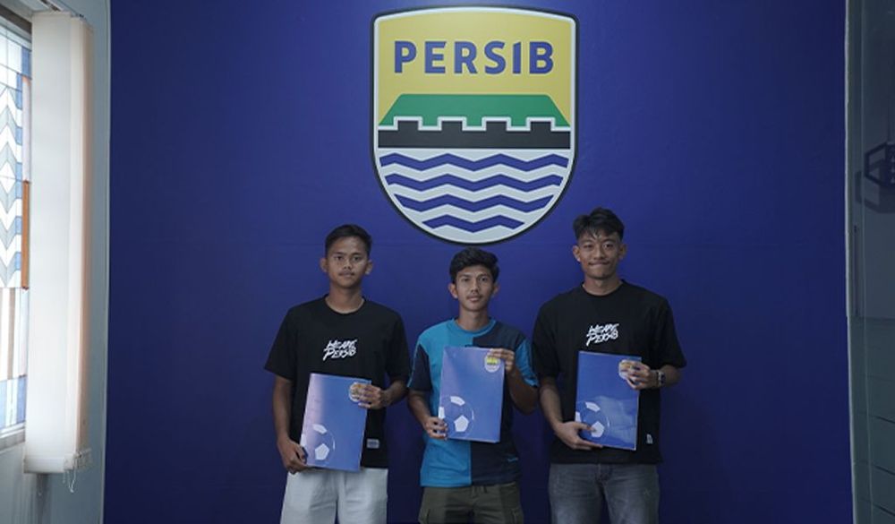 Tiga Bintang Muda Akademi Resmi Perkuat Skuad Senior Persib