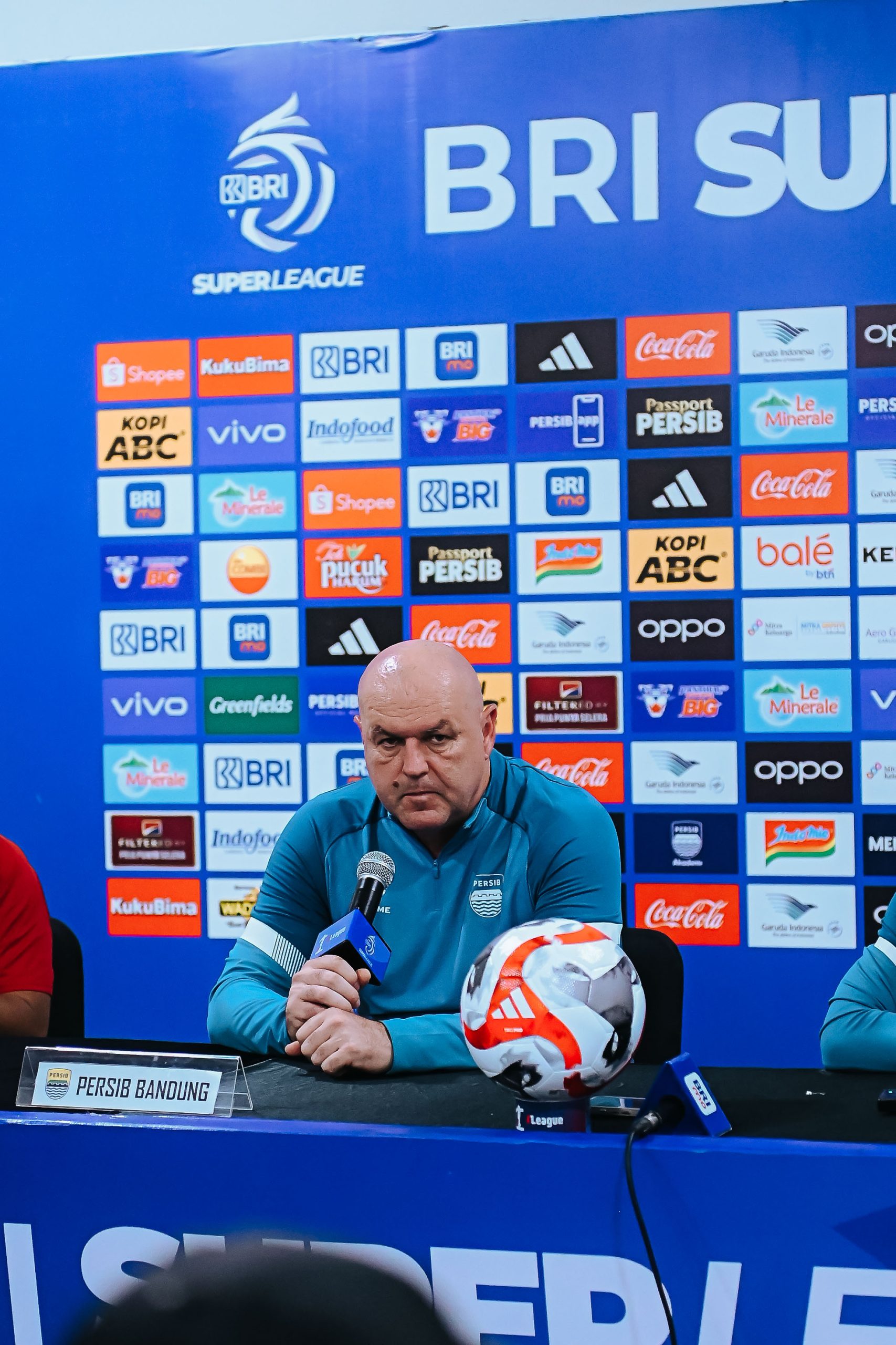 Bojan Hodak Puji Kerja Keras Pemain Persib Usai Taklukkan PSM Makassar