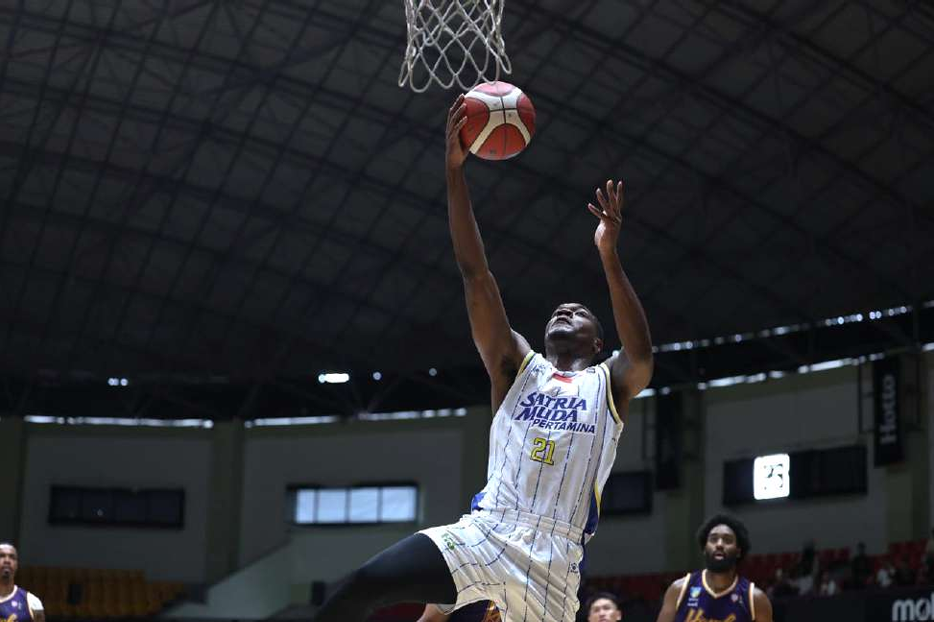 Satria Muda Pertamina Bandung Tekuk Tangerang Hawks di Laga Pembuka IBL 2026