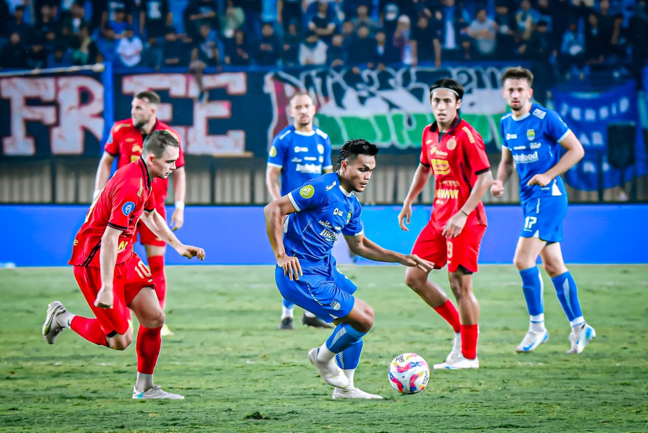 Head to Head Persib vs Persija: Dominasi Maung Bandung dalam 5 Pertemuan Terakhir