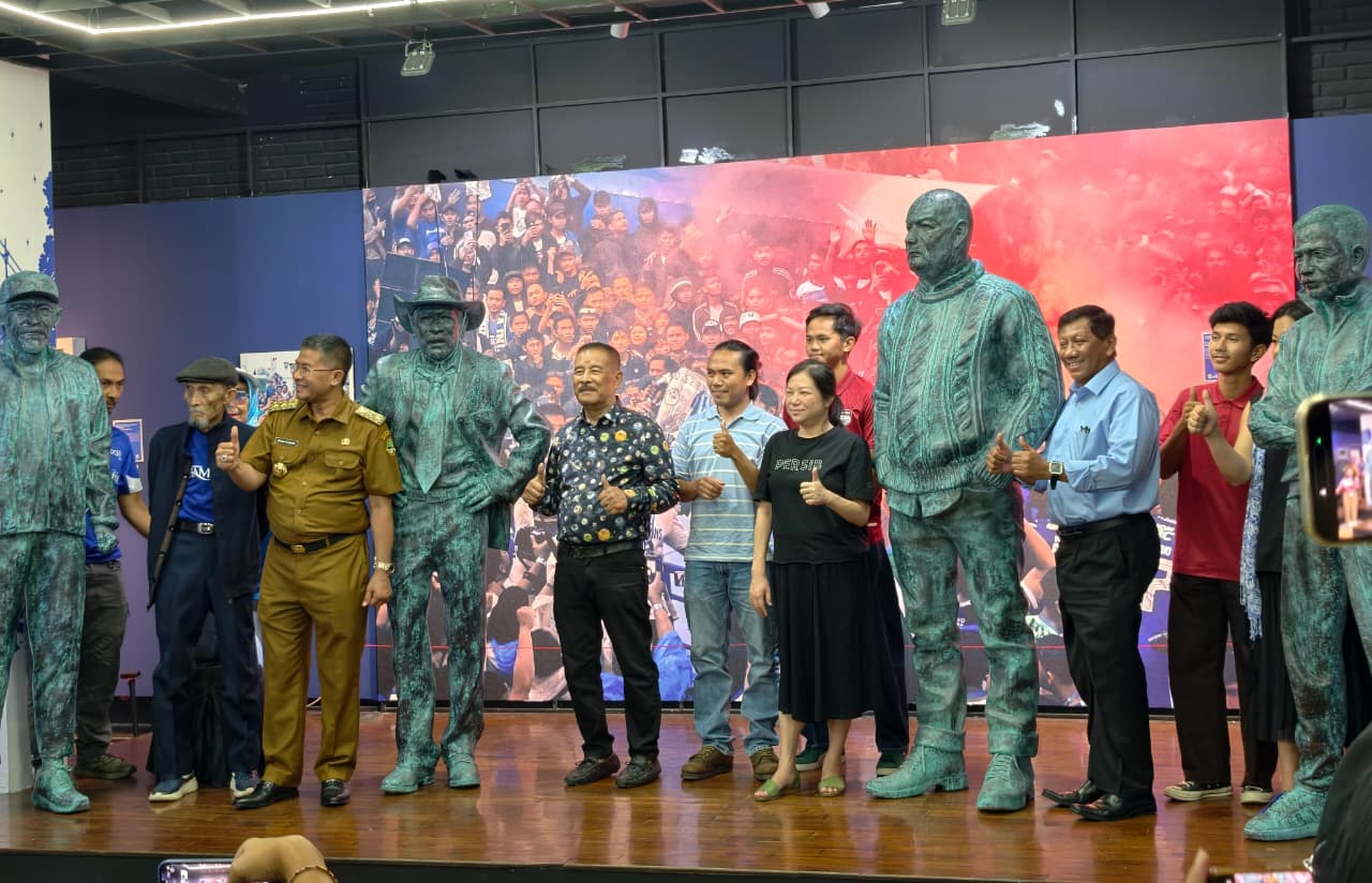 Rayakan ‘Three-Peat’ Historis, PERSIB dan Grey Art Gallery Gelar Pameran Budaya “Cultura PERSIB”
